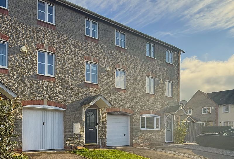 Property photo 1 of 13 Photo 14