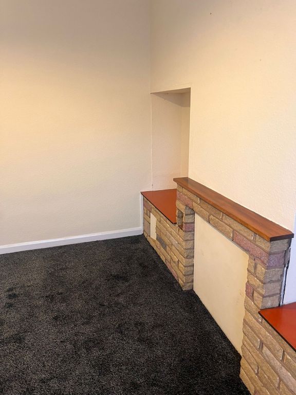 Property photo 2 of 11 Picture No. 43