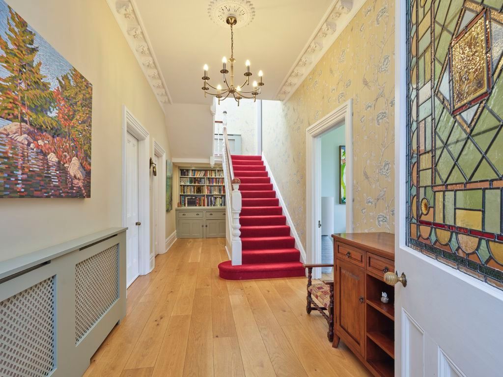 Property photo 3 of 28 Hall