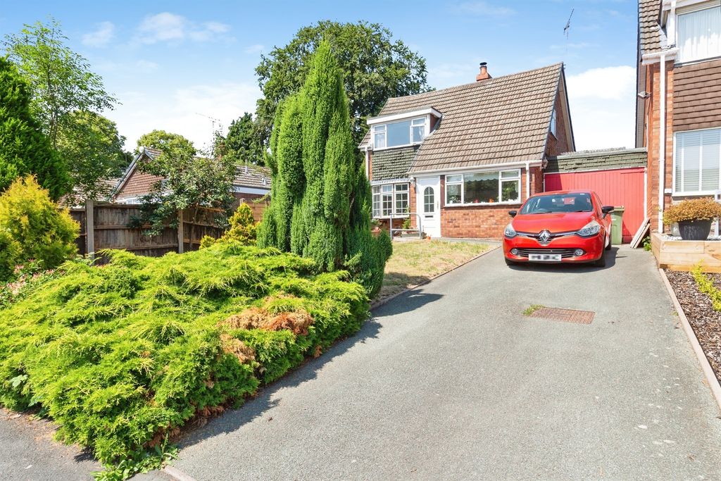 Property photo 1 of 12