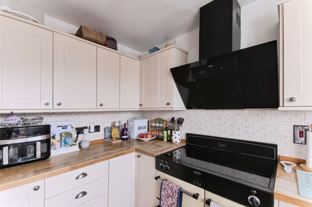 Property photo 3 of 19 Dsc_2214