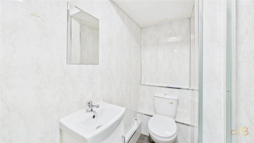 Property photo 3 of 3 Picture No. 03