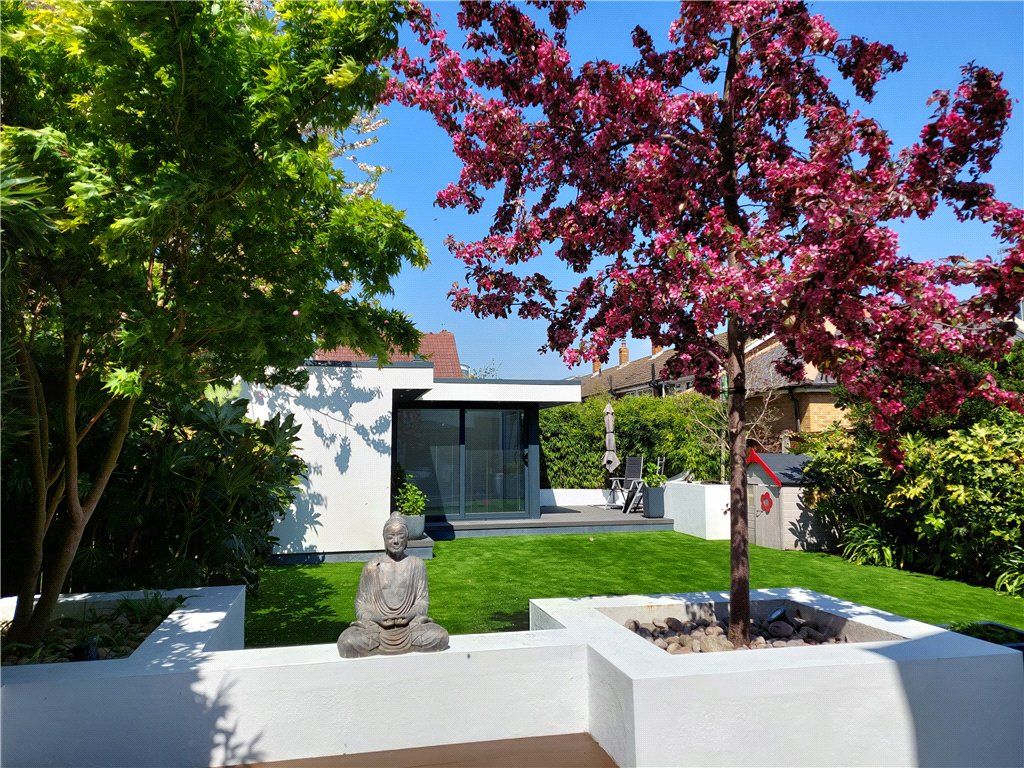 Property photo 3 of 27 Picture No. 04