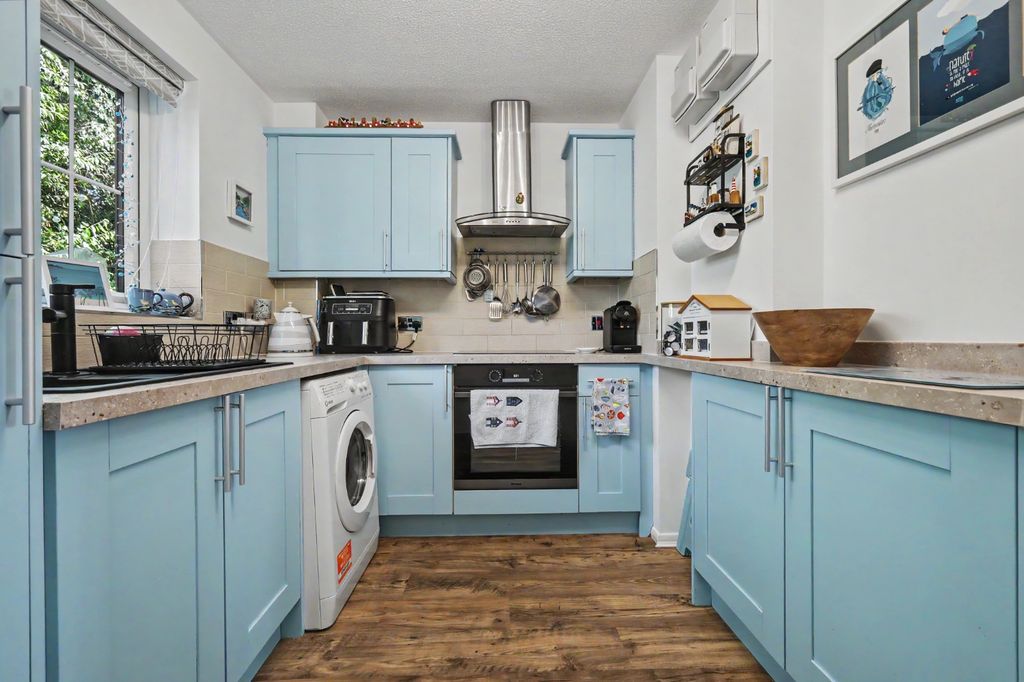 Property photo 3 of 10 5333145