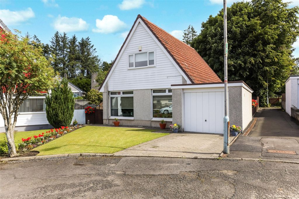 Property photo 1 of 18 Picture No. 05