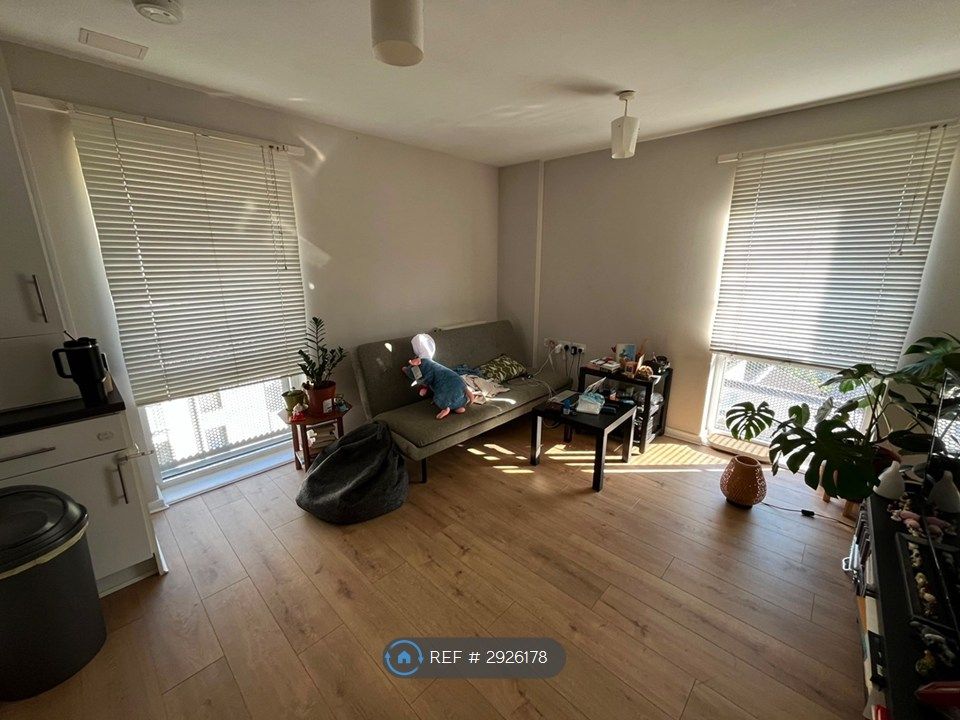 Property photo 1 of 4