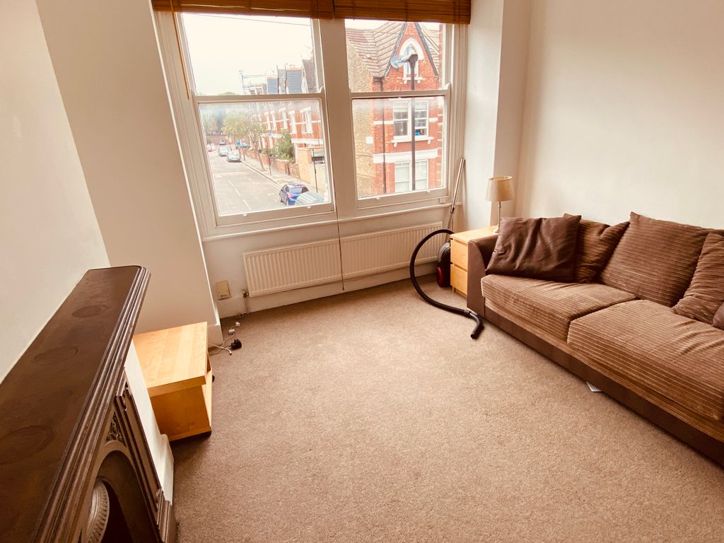 Property photo 1 of 8