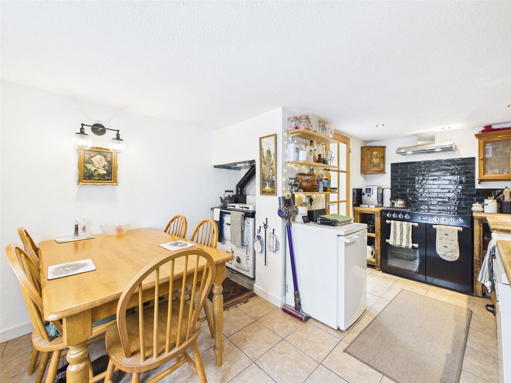 Property photo 3 of 14 Picture No. 15