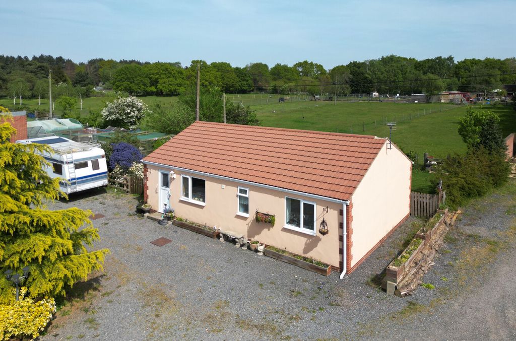 Property photo 3 of 27