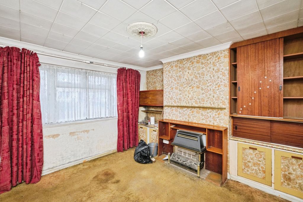 Property photo 2 of 20 Pbox-Img.Jpg