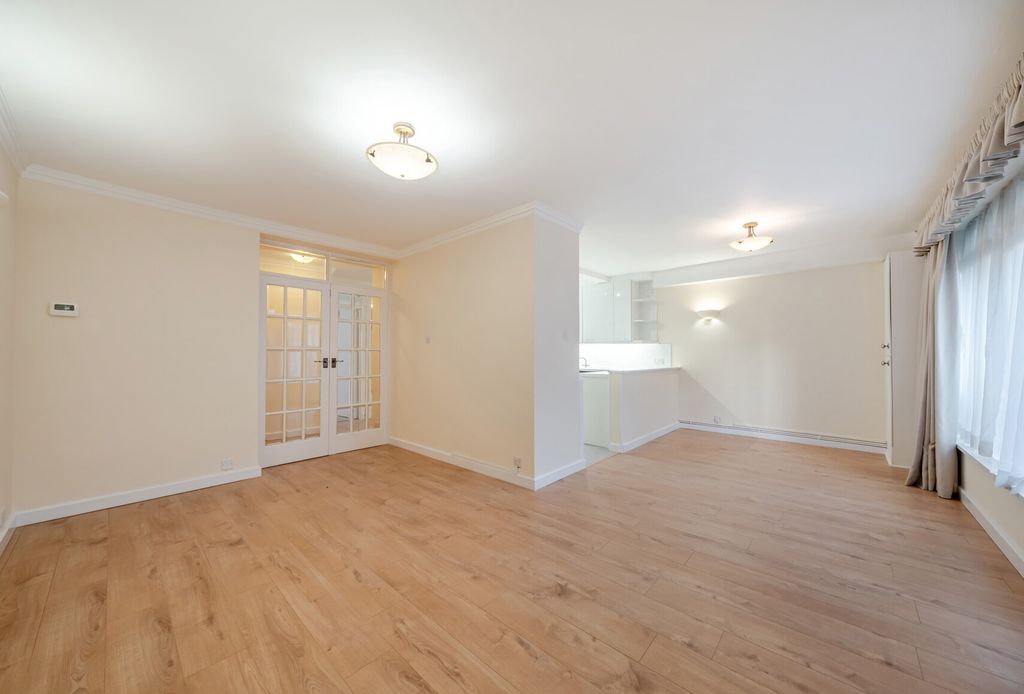 Property photo 2 of 11 1421461-14-699F66...