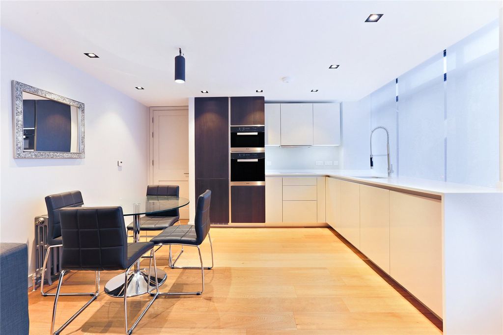 Property photo 3 of 10 Kitchen Area
