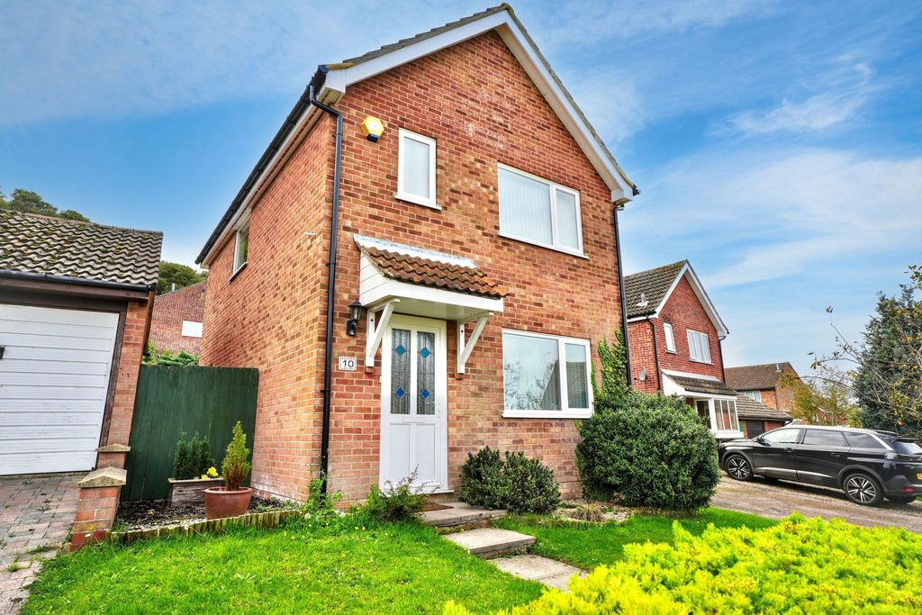 Property photo 1 of 21