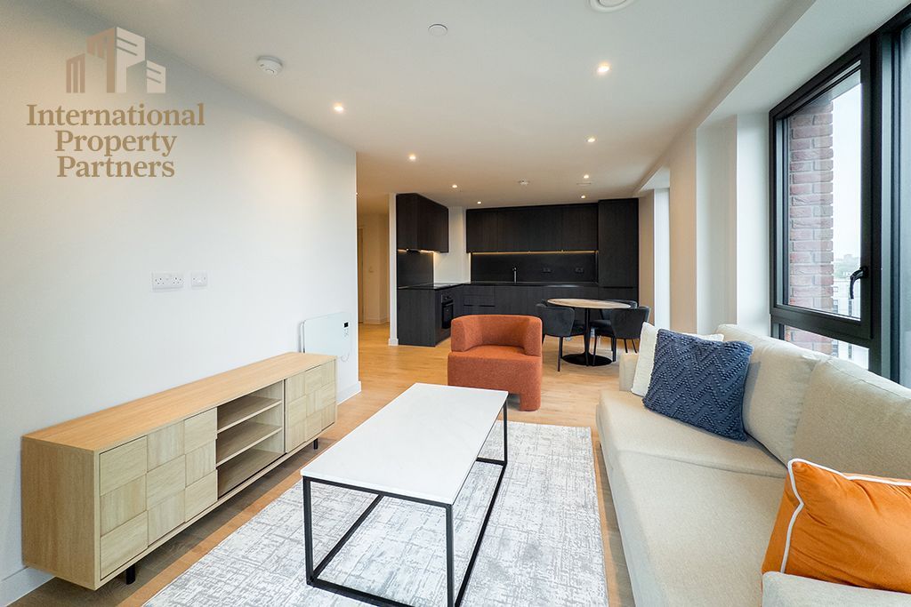 Property photo 2 of 23