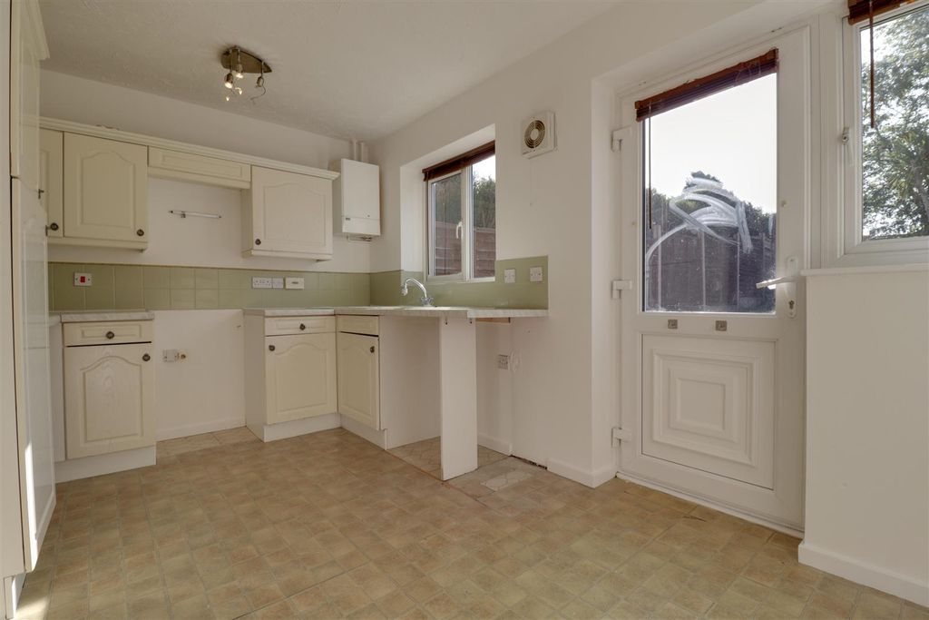 Property photo 3 of 9