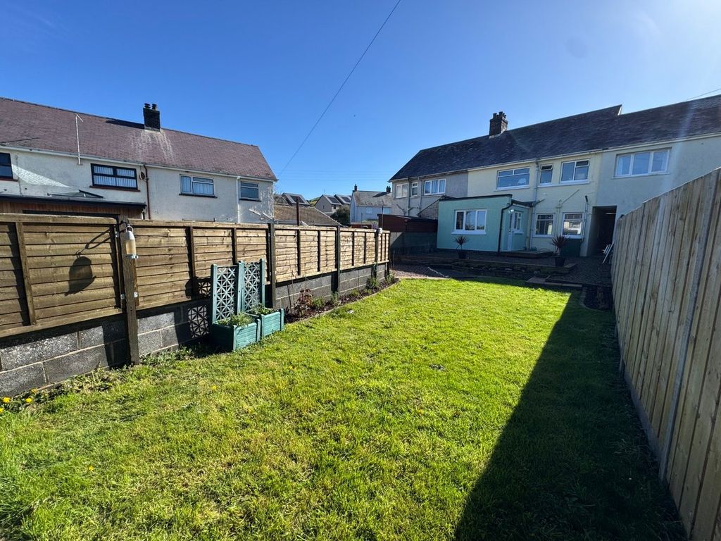 Property photo 3 of 32