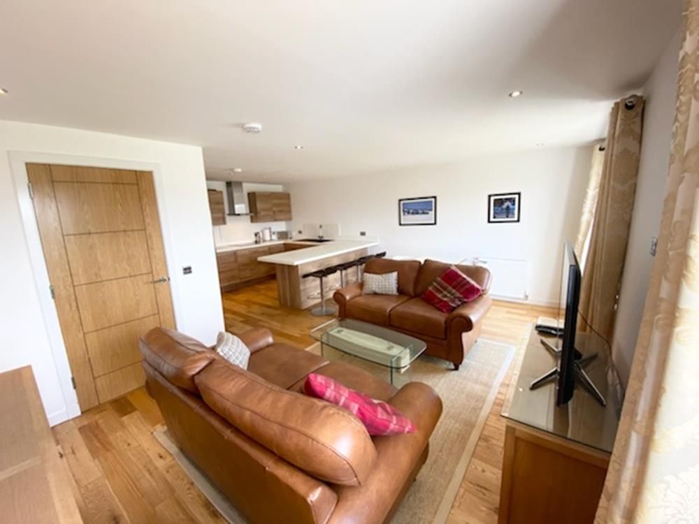 Property photo 2 of 14 Lounge/Kitchen