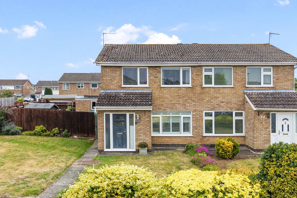 Property photo 1 of 34