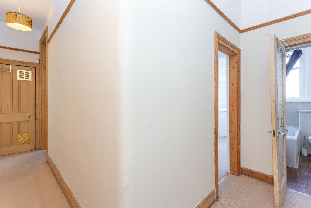 Property photo 2 of 29