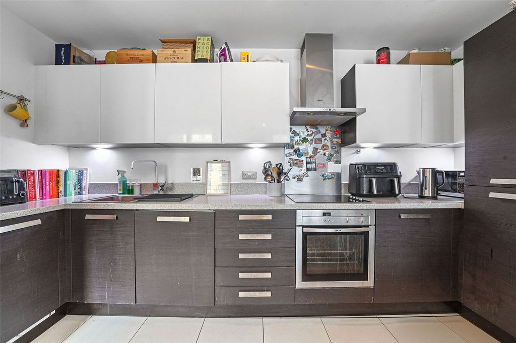 Property photo 2 of 17 Kitchen