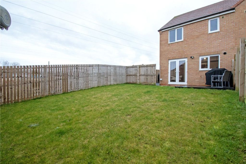 Property photo 2 of 17 Picture No. 02