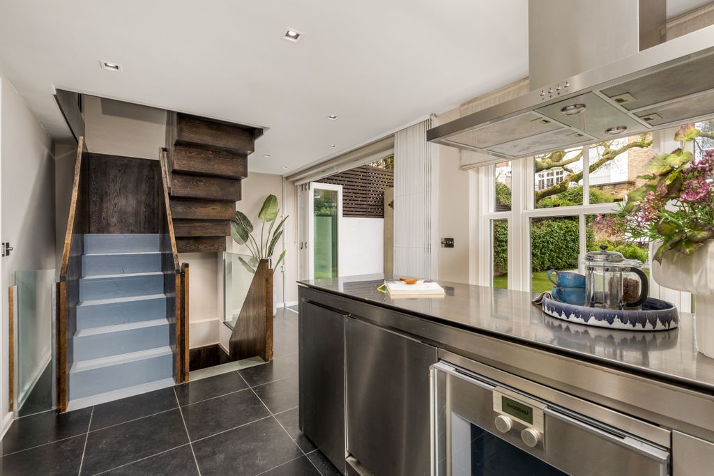 Additional image 23 of 8 bed mews to rentCheyne Walk, London SW3