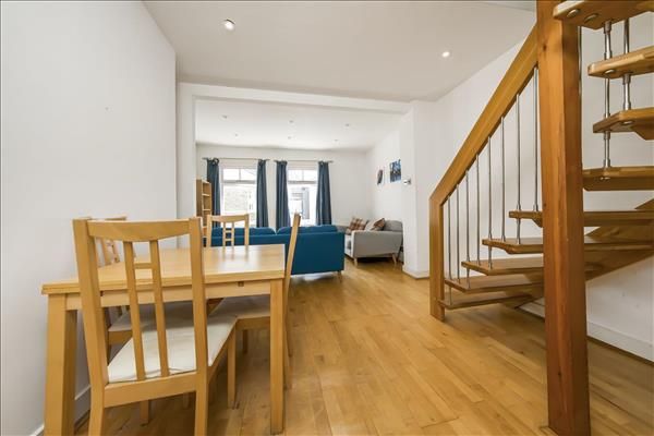 Property photo 3 of 14 Picture 3