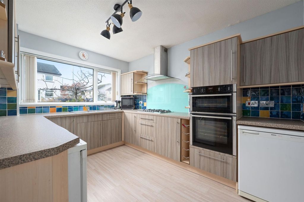 Property photo 3 of 22 5.Jpg