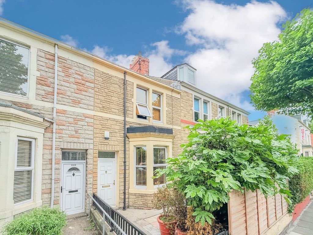 Property photo 1 of 12 External