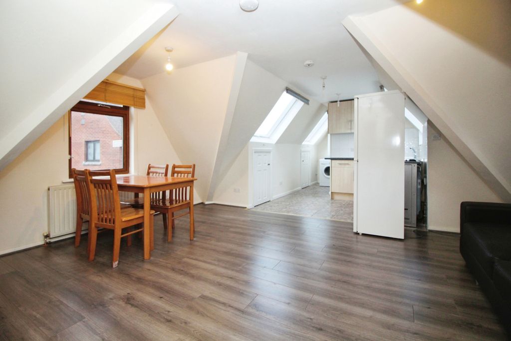 Property photo 3 of 7 2