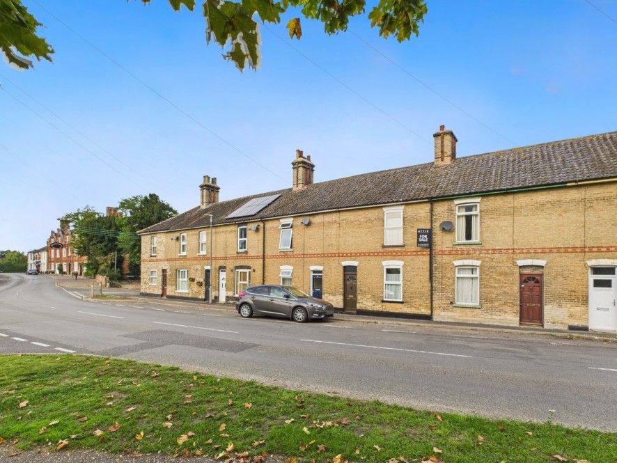 Property photo 2 of 27