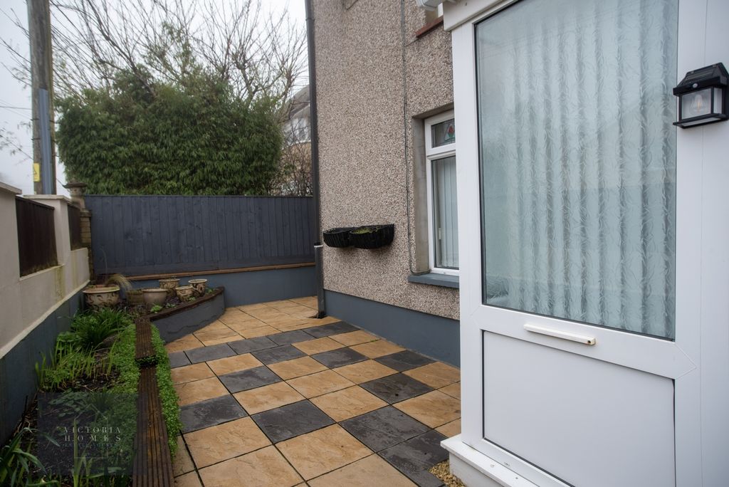 Property photo 3 of 37 Photo 2