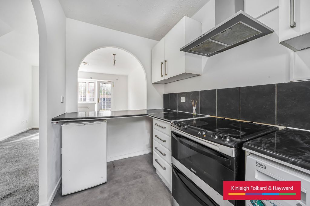 Property photo 2 of 11 Picture No. 04