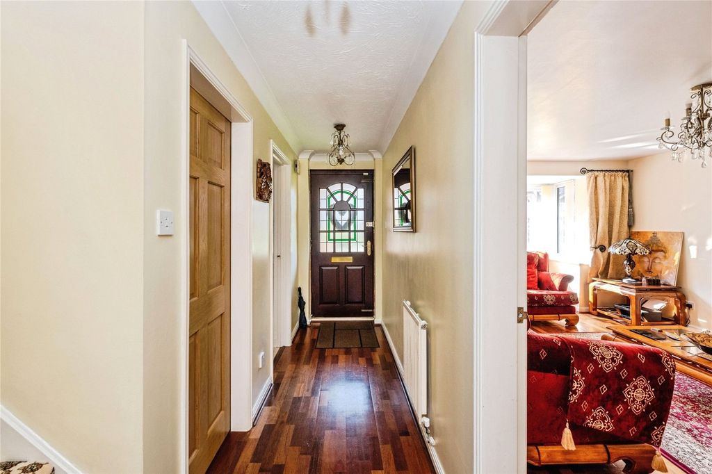 Property photo 2 of 26 Picture No. 11