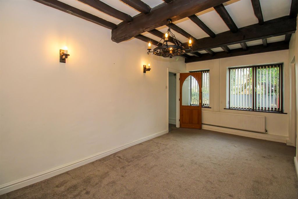 Property photo 2 of 16 Dining Room