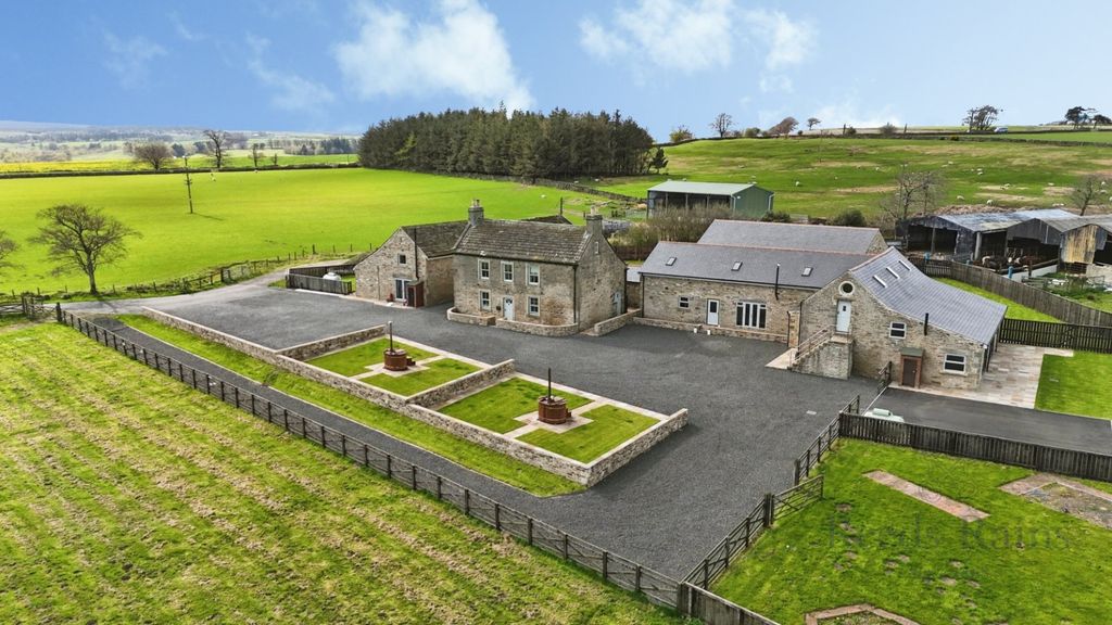 Property photo 1 of 45 External