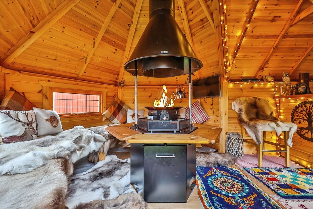 Property photo 3 of 23 Picture No. 52