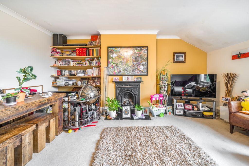 Property photo 3 of 13 1123426 (4)