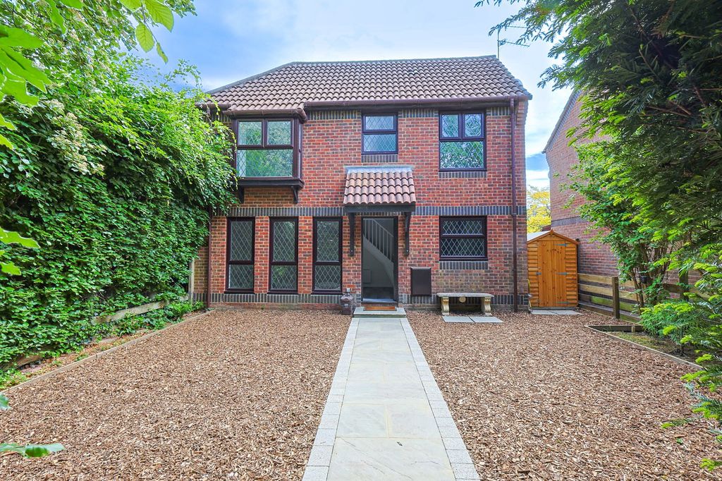 Property photo 1 of 23
