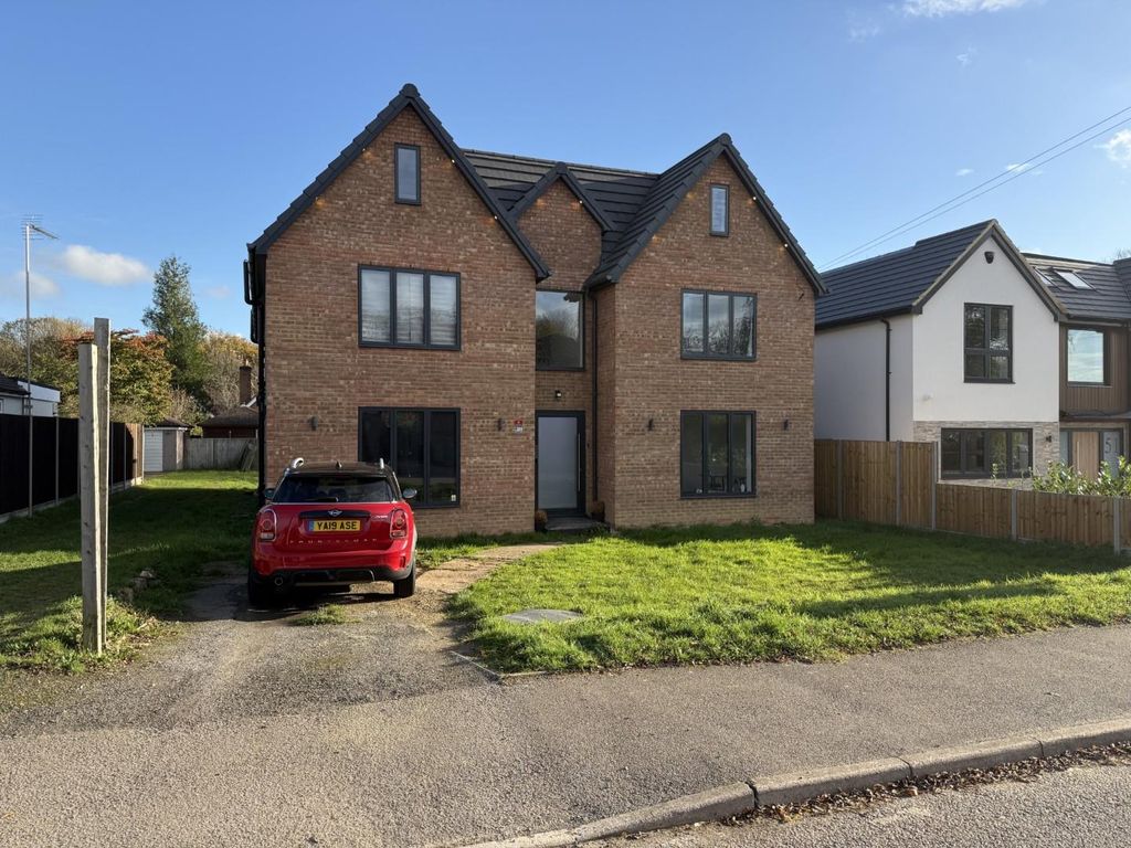 Property photo 2 of 18