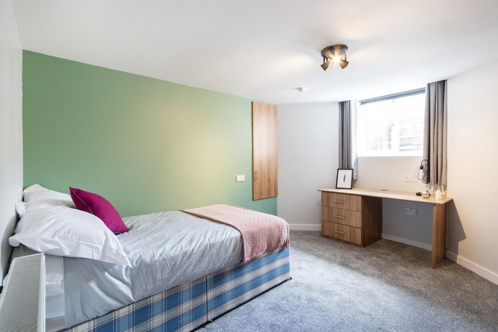 Property photo 2 of 12 Property Photo