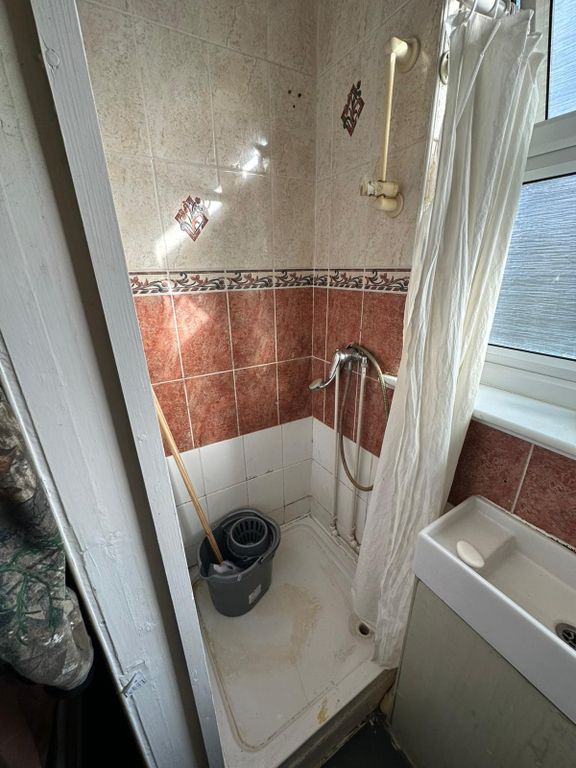 Property photo 3 of 3