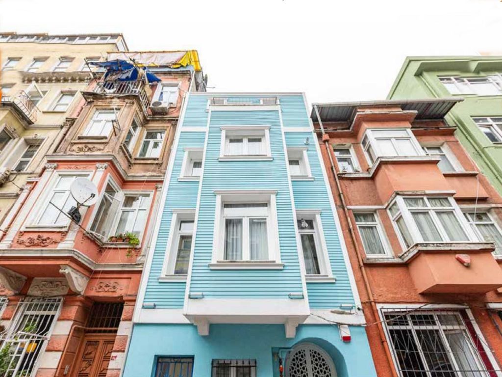 Property photo 2 of 10 Istanbul Renovated Apartments For Sale - Building With Four Floors