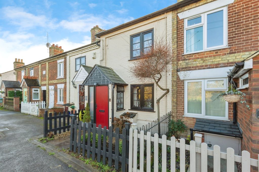 Property photo 1 of 18