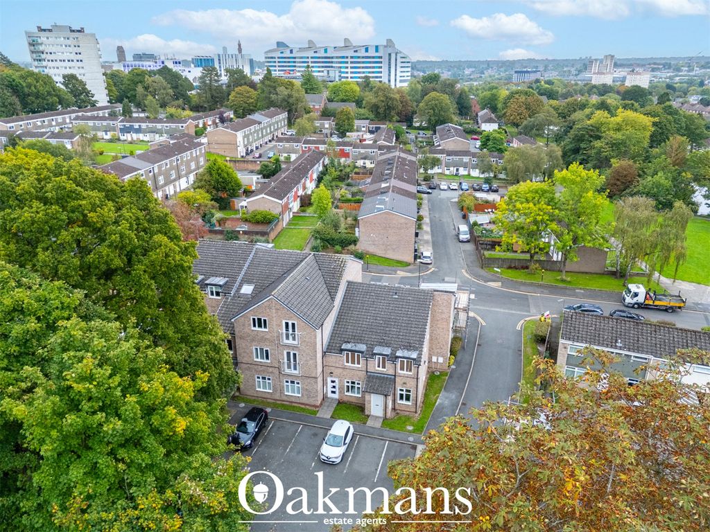 Property photo 2 of 16 Picture No. 03