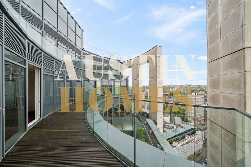 Property photo 3 of 18