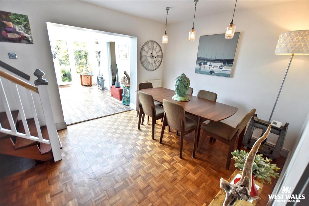 Additional image 9 of 4 bed terraced house for saleEast Back, Pembroke SA71