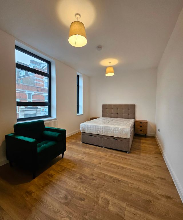 Property photo 3 of 20