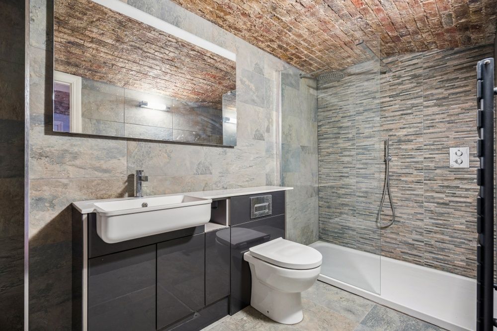 Property photo 2 of 20 Castle11