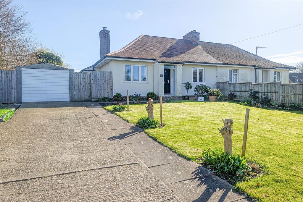 Property photo 1 of 12 Pxl_20260317_135506399 Fnt.Jpg